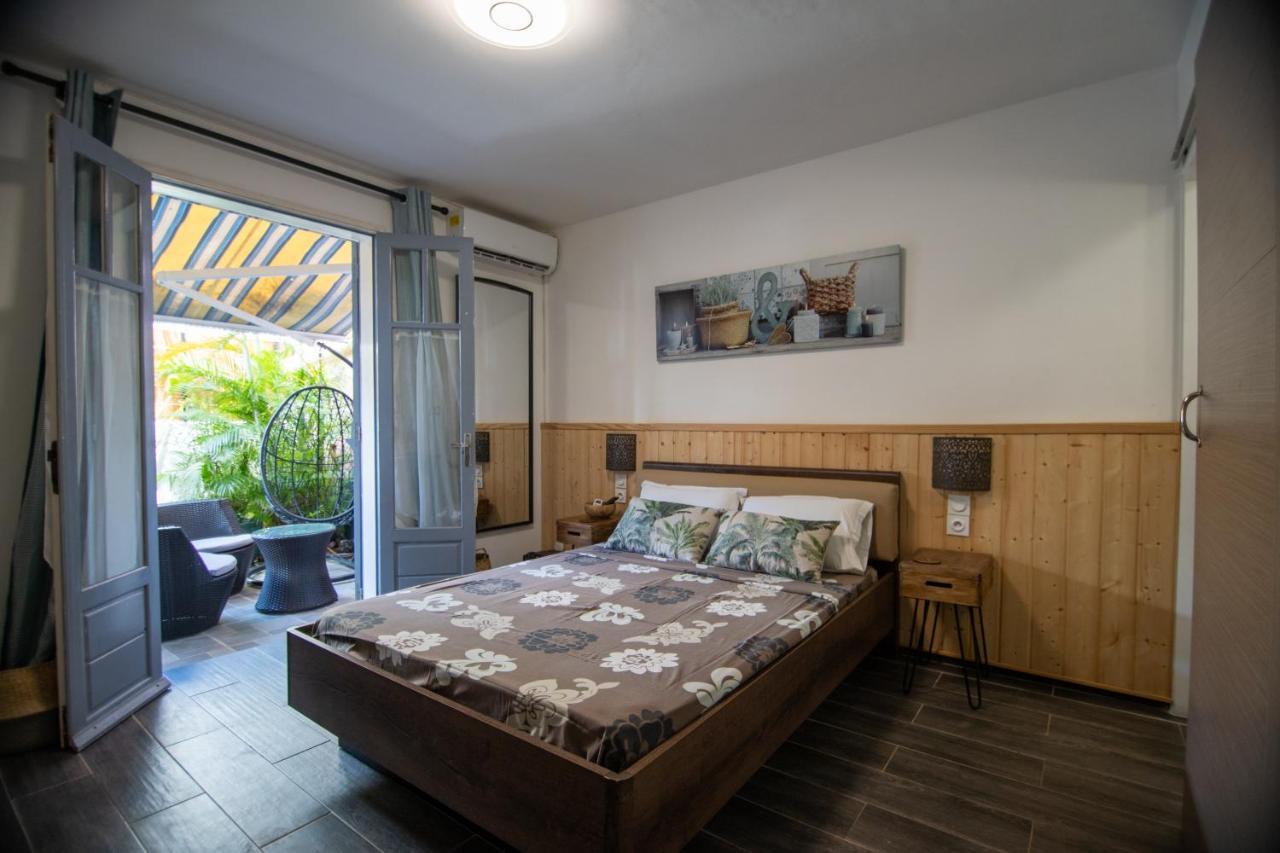 Appartements Et Chambres En Coeur De Ville Saint-Denis - Entree Autonome - Check In 14H30- Екстер'єр фото