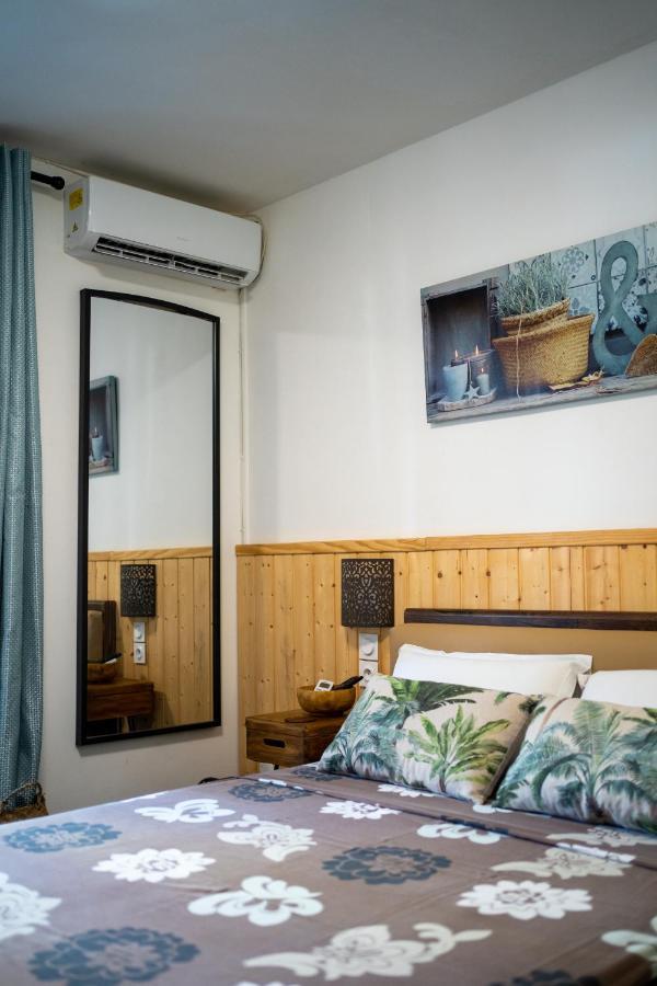 Appartements Et Chambres En Coeur De Ville Saint-Denis - Entree Autonome - Check In 14H30- Екстер'єр фото
