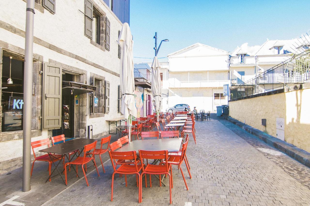 Appartements Et Chambres En Coeur De Ville Saint-Denis - Entree Autonome - Check In 14H30- Екстер'єр фото