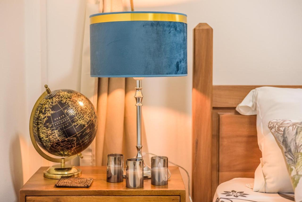 Appartements Et Chambres En Coeur De Ville Saint-Denis - Entree Autonome - Check In 14H30- Екстер'єр фото